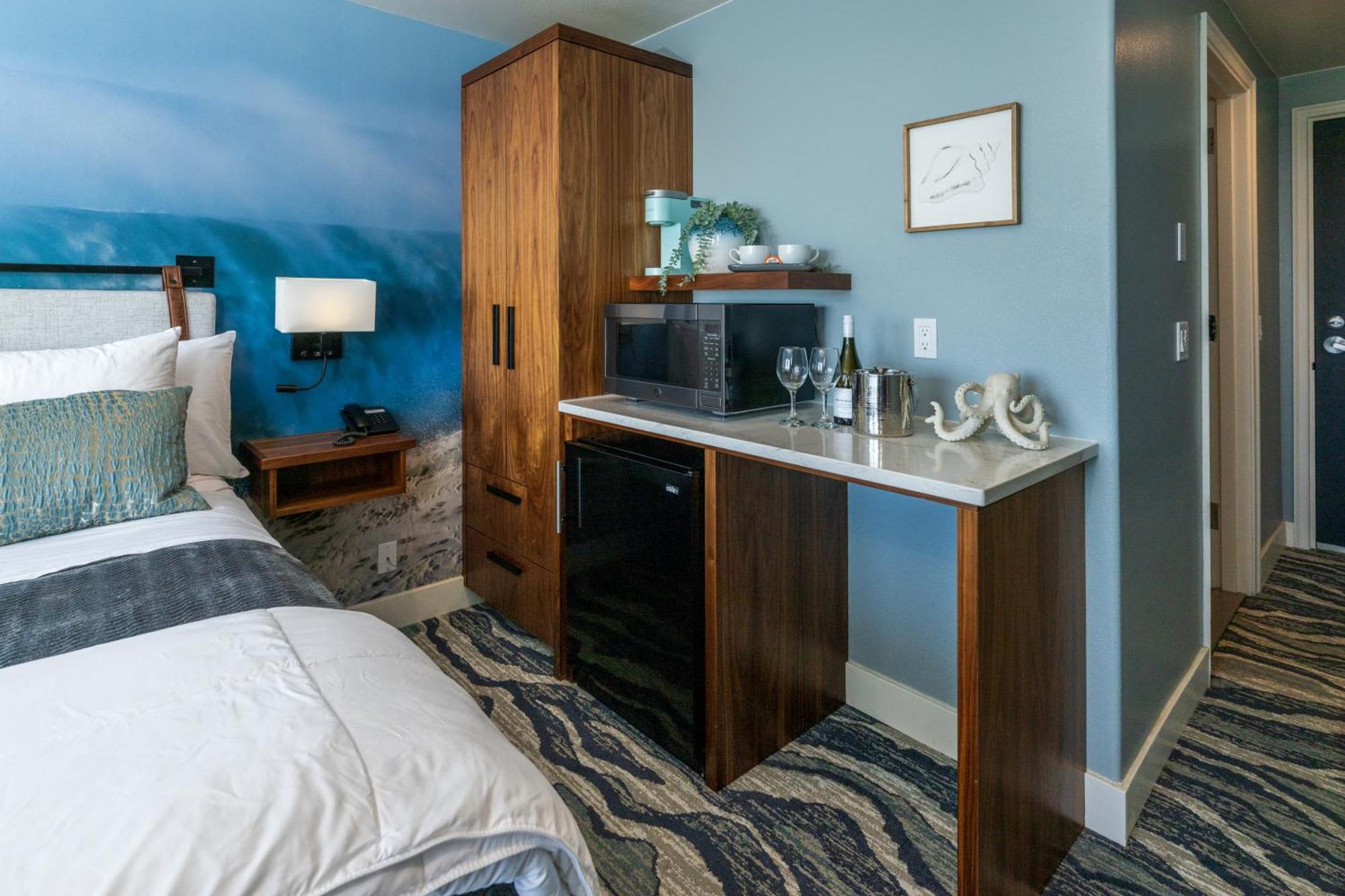 The Oceanfront 4* Seaside