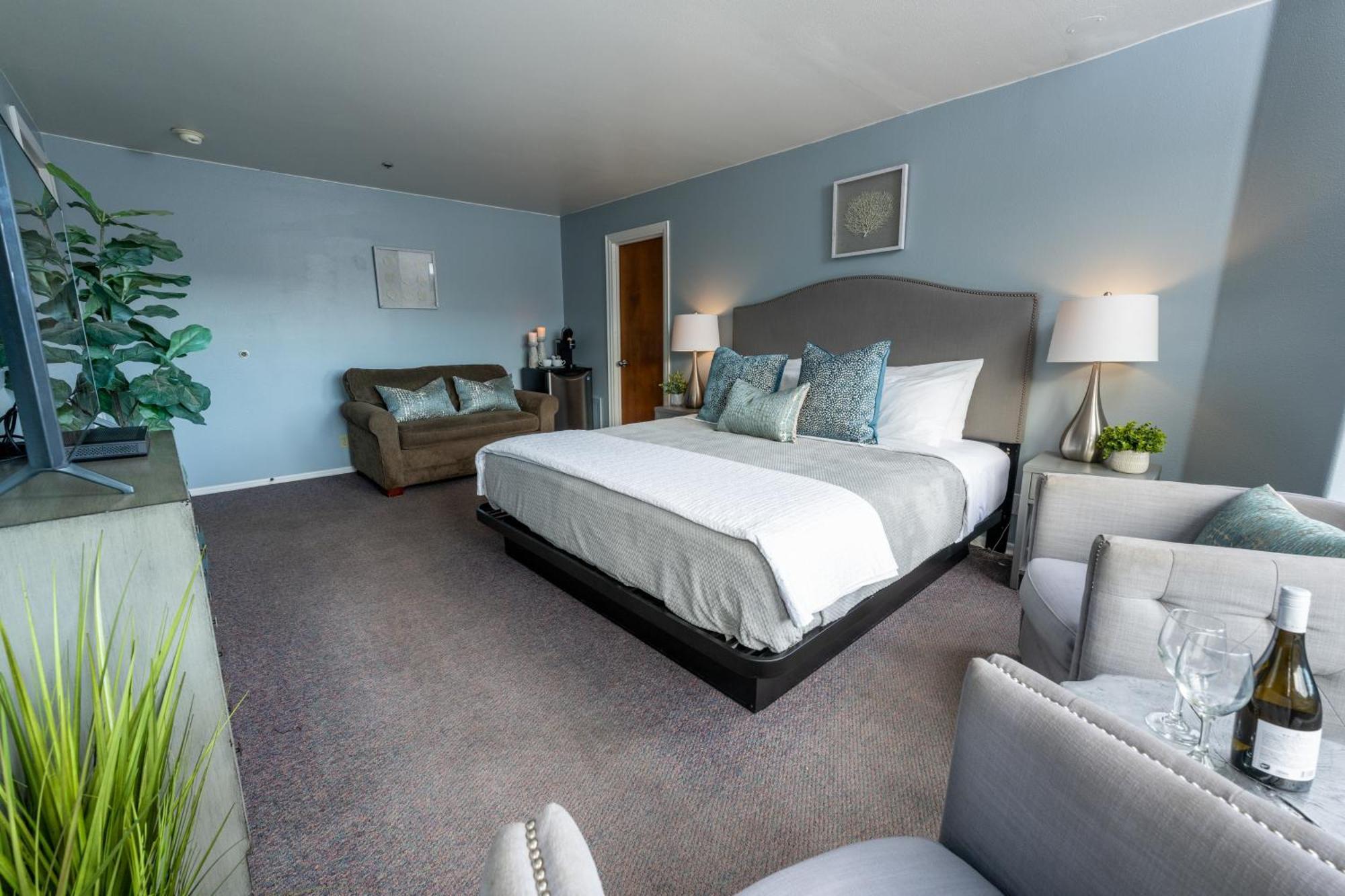 The Oceanfront 4*