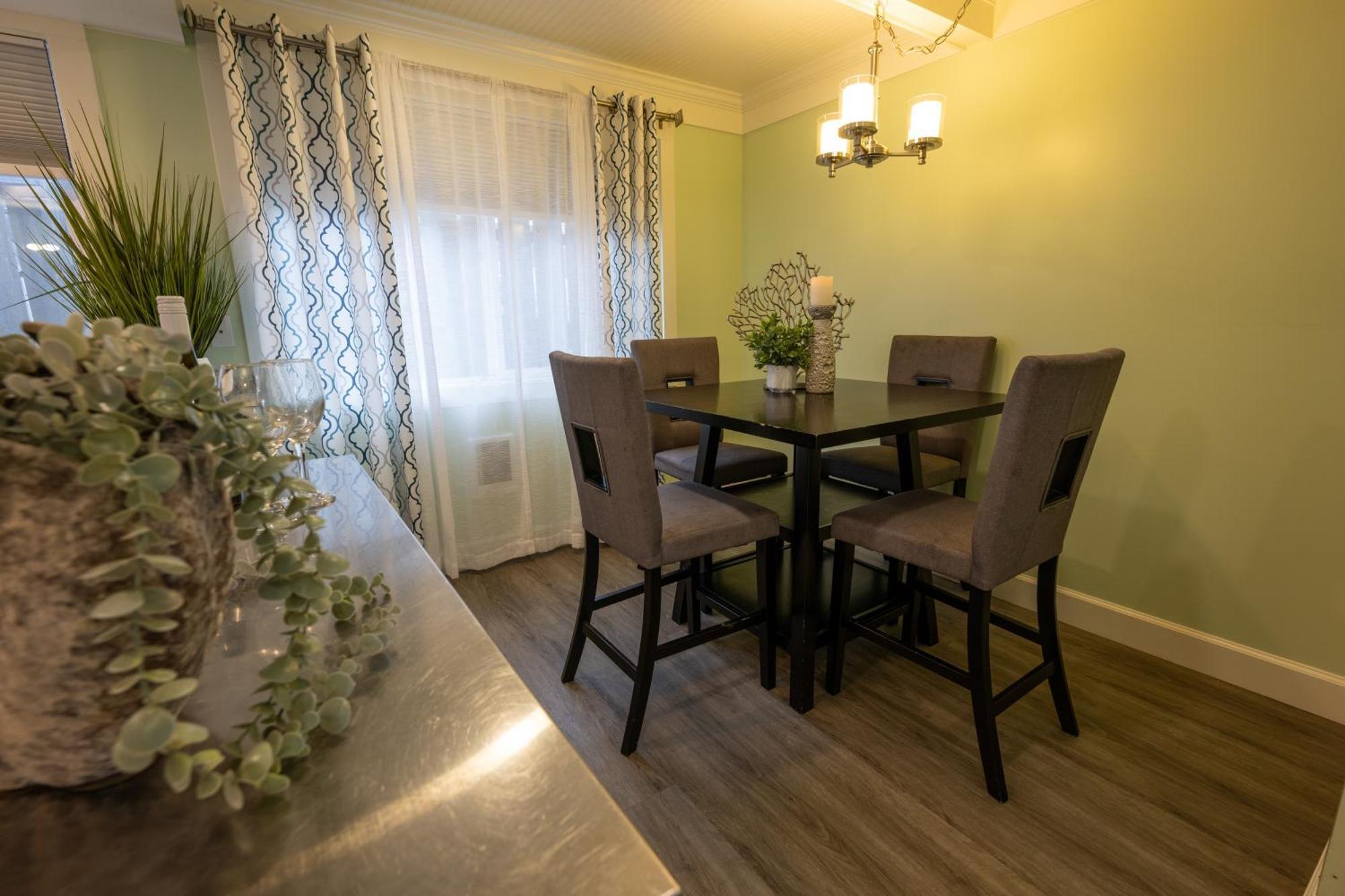 The Oceanfront 4* Seaside